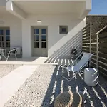 Airy Santorini Oia