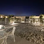 Airy Santorini Daire Oia