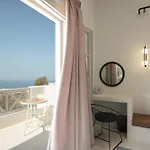 Airy Santorini * Oia