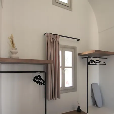 Airy Santorini