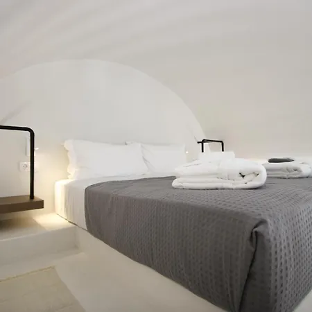 Airy Santorini דירה