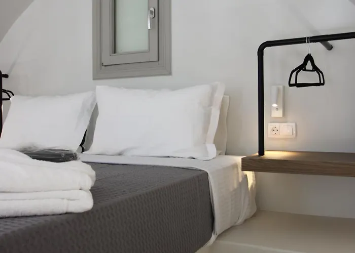 Airy Santorini 이아