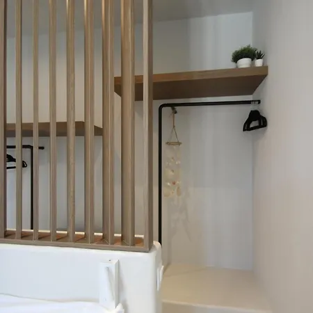 Airy Santorini شقة *